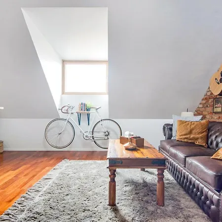 아파트 Wehost Stunning Penthouse In Kallio *